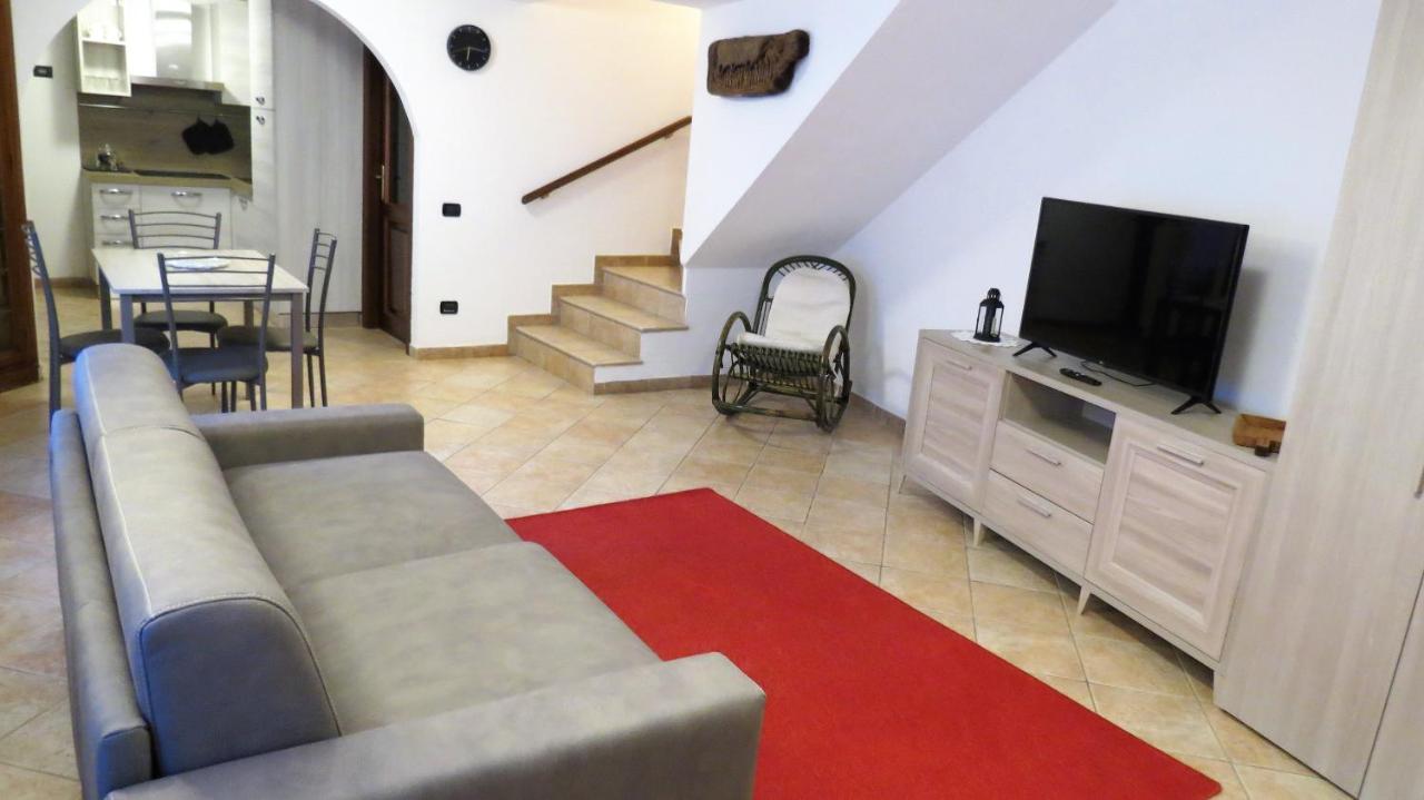 Apartmán Lo Gnomo Sotto Al Glicine Châtillon Exteriér fotografie